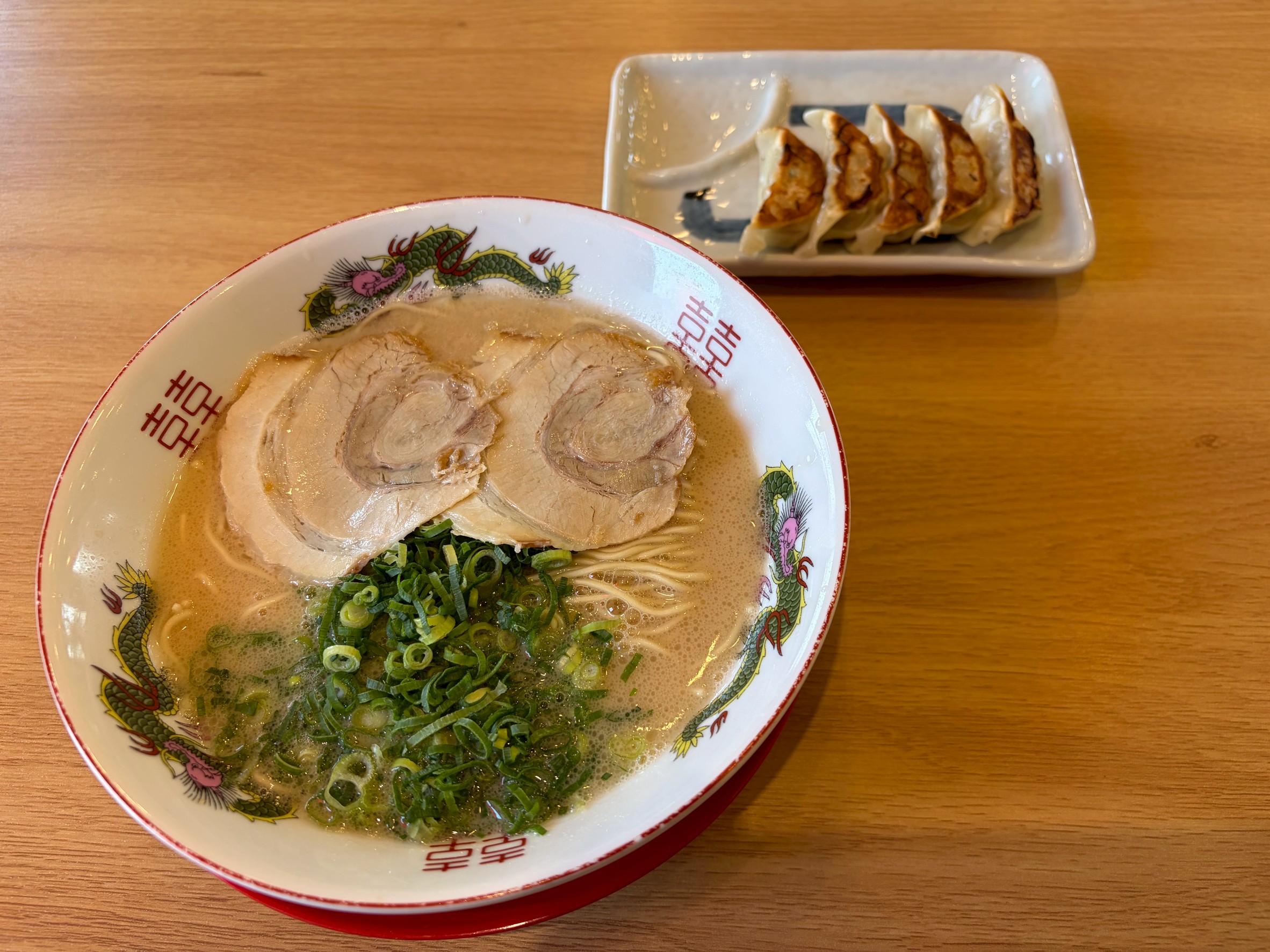 ラーメン＋ギョーザ（5個）